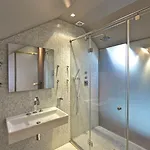 Luxury In Centre *