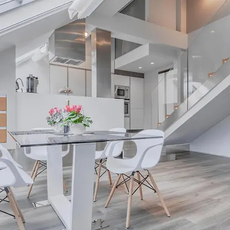 Apartament Luxury In Centre *