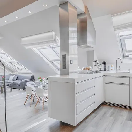 Luxury In Centre Апартаменты Прага