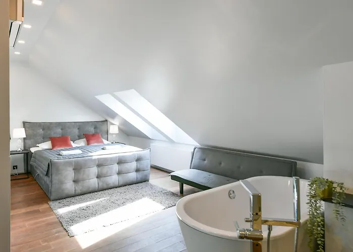 Luxury In Centre Appartamento Praga